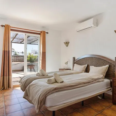 Apartment Penthouse In The Heart Of Nerja